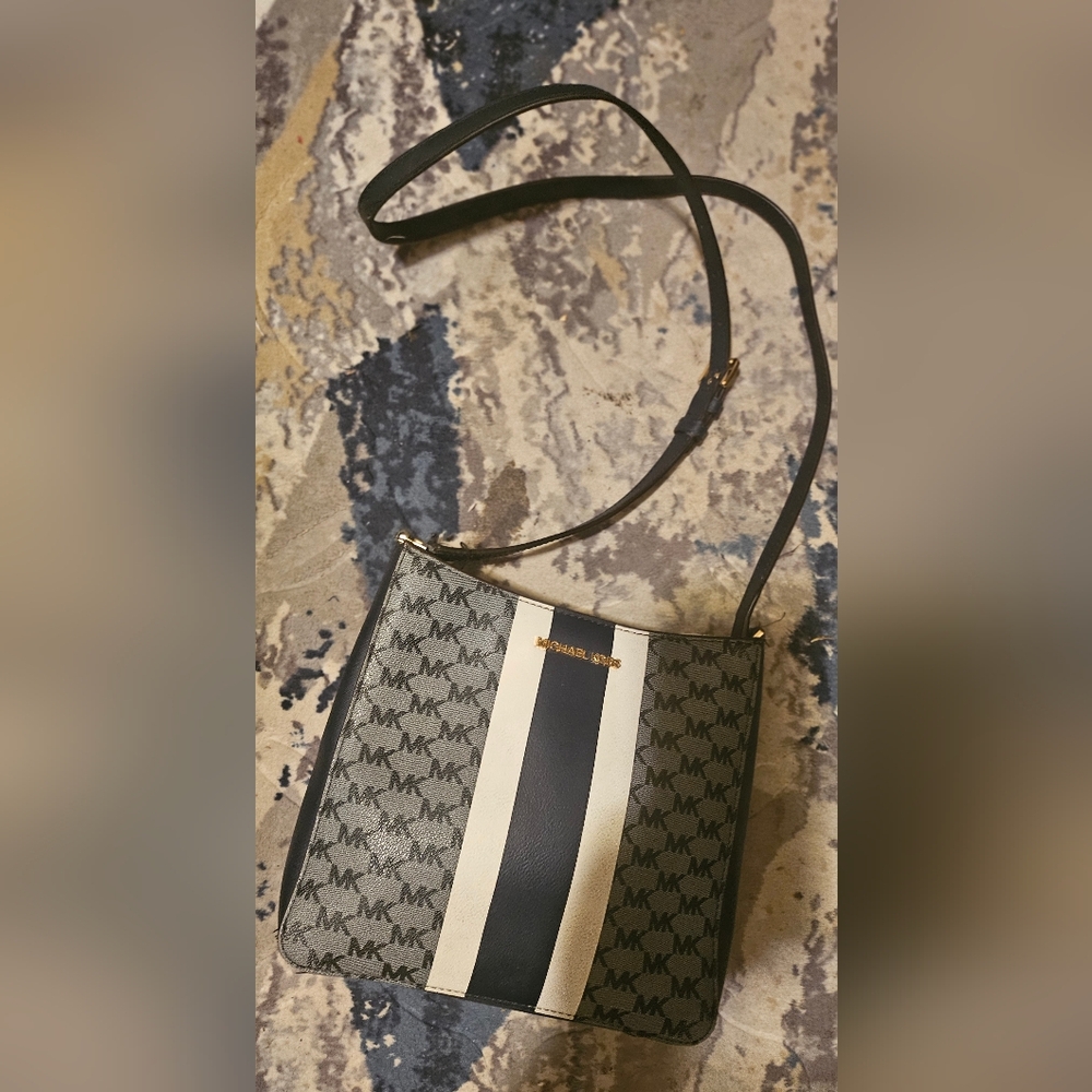 MICHAEL Michael Kors Monogram Crossbody Bag With Defective Strap